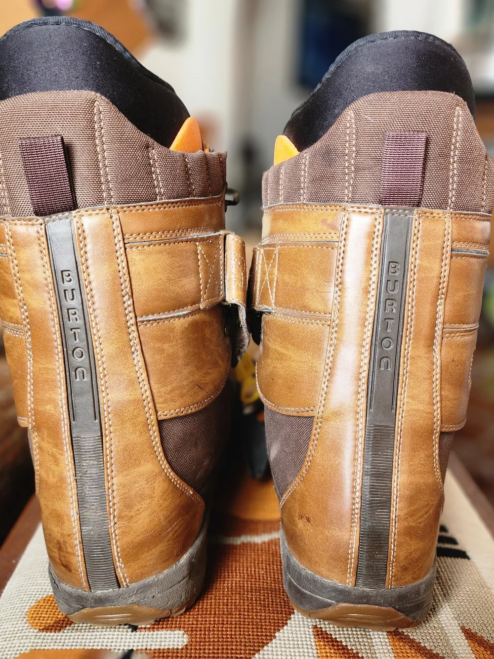 Vintage Y2K Burton Freestyle Leather Snowboard Boots Men's Size 9